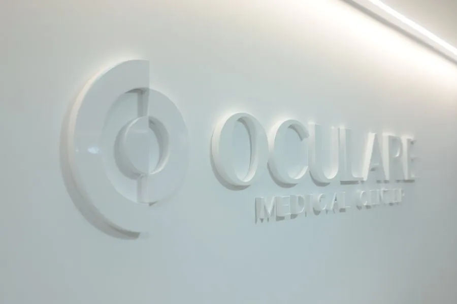Logo Oculare Medical Center — recepção